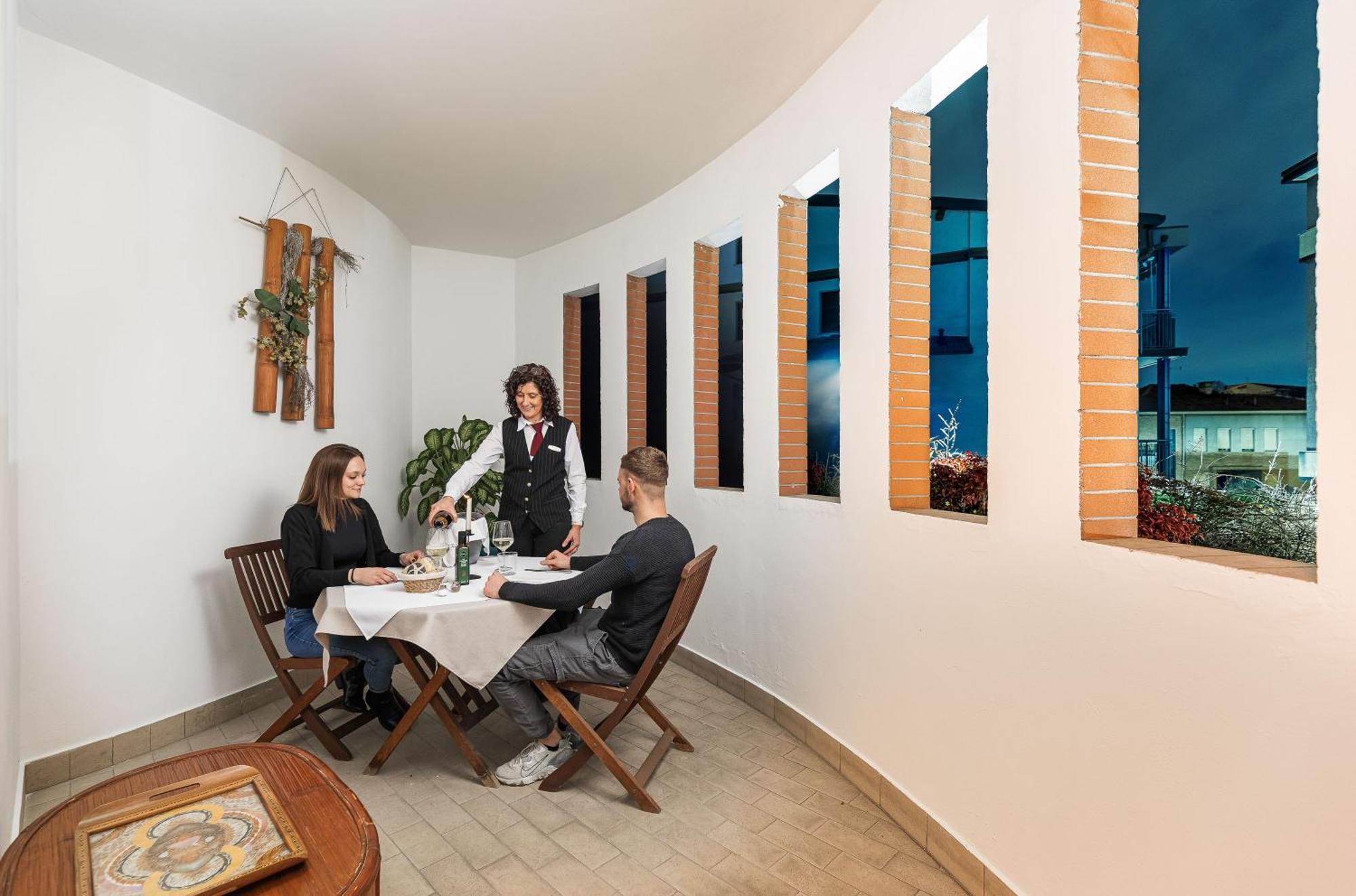 Welcome Hotel Legnano Zewnętrze zdjęcie